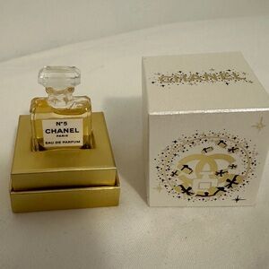 Chanel No. 5 Mini Bottle with Gift Box
